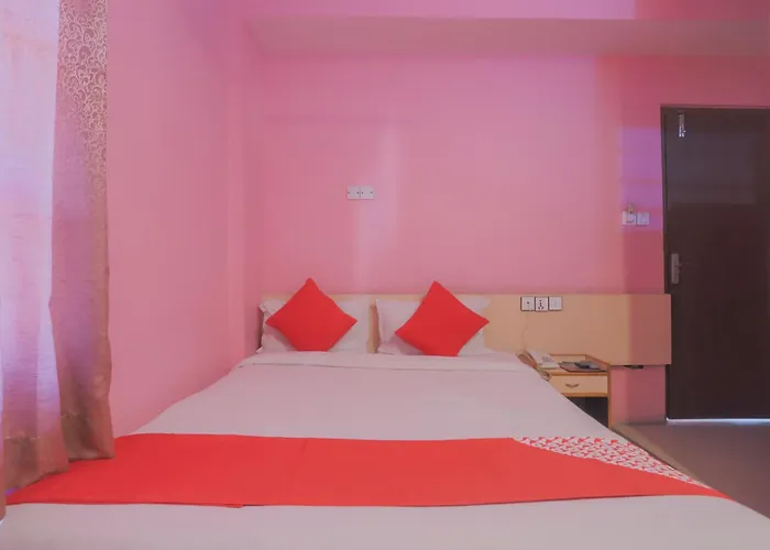 Отель Oyo 789 Shivam Plaza 3*