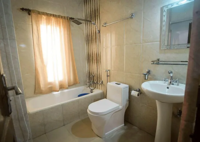 Отель Oyo 789 Shivam Plaza Катманду