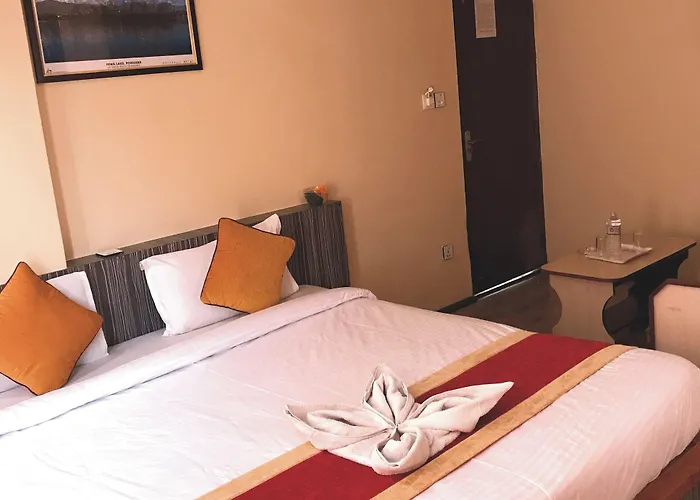 Отель Oyo 789 Shivam Plaza 3*