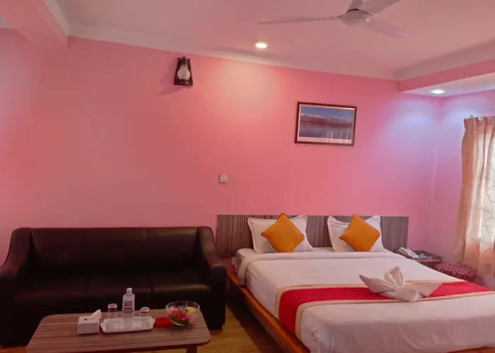 Oyo 789 Shivam Plaza 3* Катманду